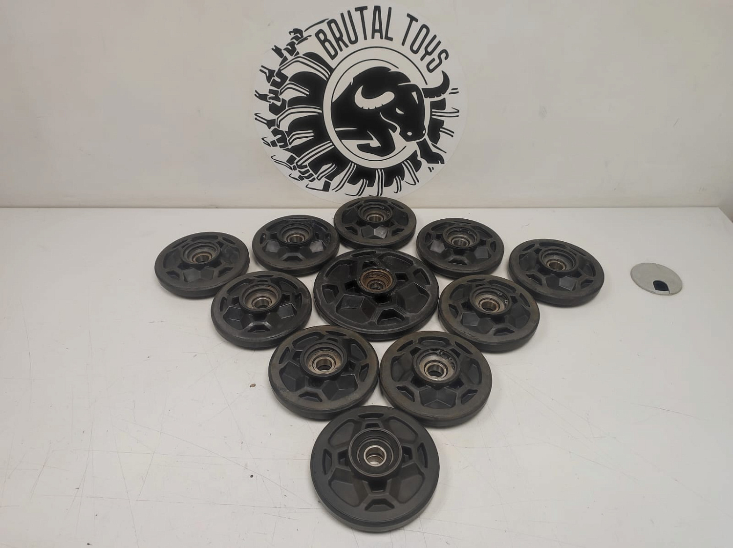 Ролик гусениц Apache 360. 144мм бу Ролик гусениц Apache 360. 144мм бу